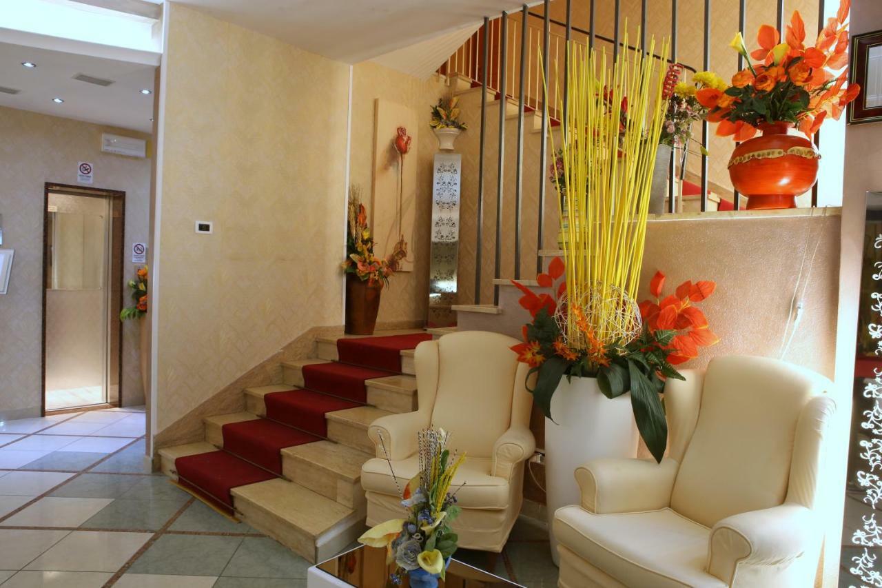 Hotel Busignani 3*